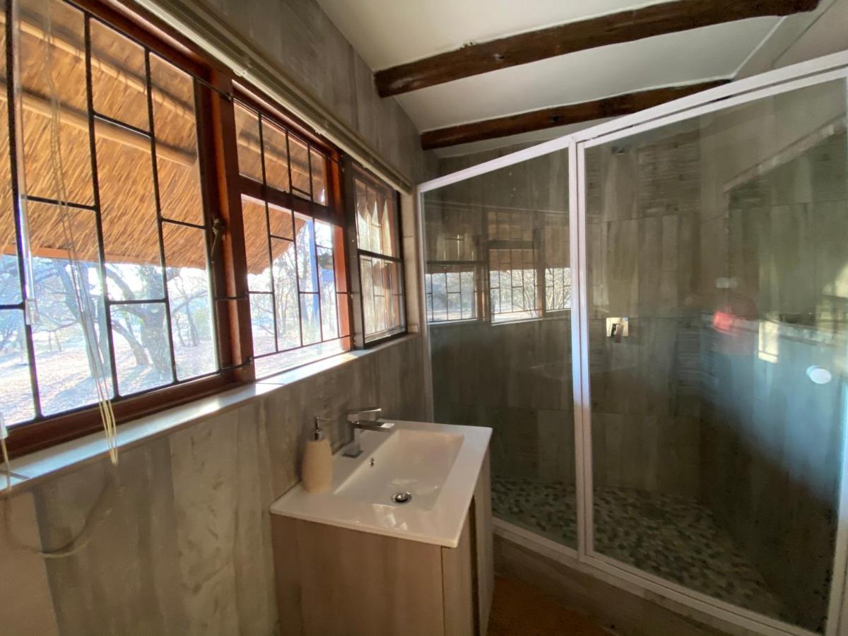 Twiga Lodge Mabalingwe Bela-Bela Bagian luar foto